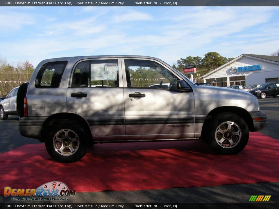 2000 Chevrolet Tracker 4WD Hard Top Silver Metallic / Medium Gray Photo #4