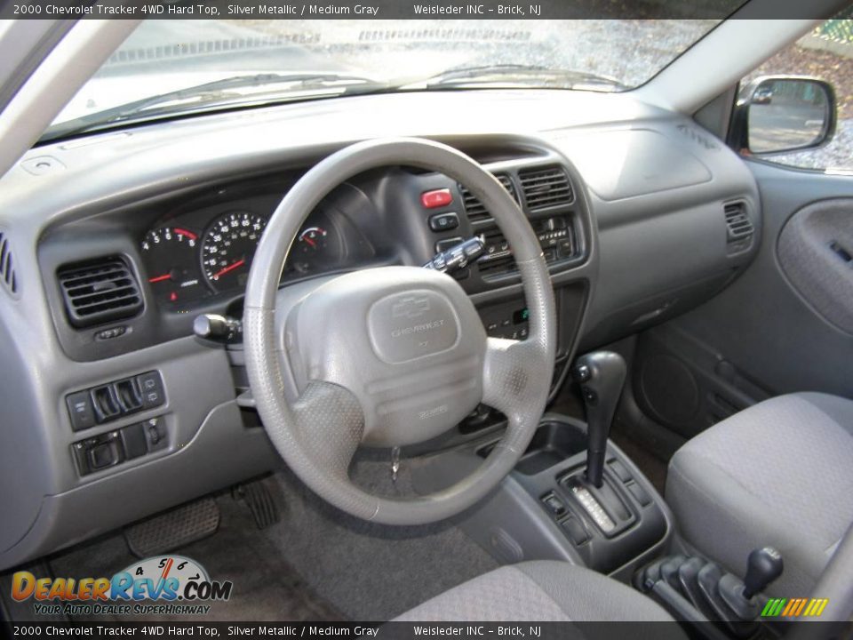 2000 Chevrolet Tracker 4WD Hard Top Silver Metallic / Medium Gray Photo #13