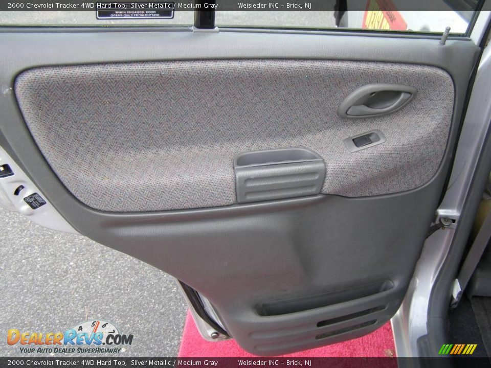 2000 Chevrolet Tracker 4WD Hard Top Silver Metallic / Medium Gray Photo #19