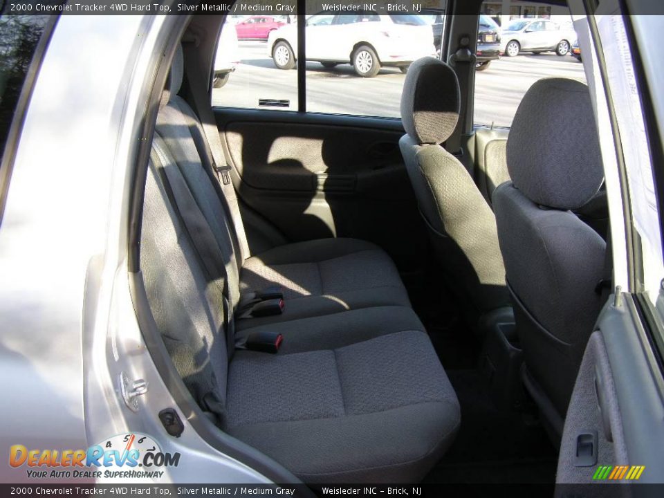 2000 Chevrolet Tracker 4WD Hard Top Silver Metallic / Medium Gray Photo #22