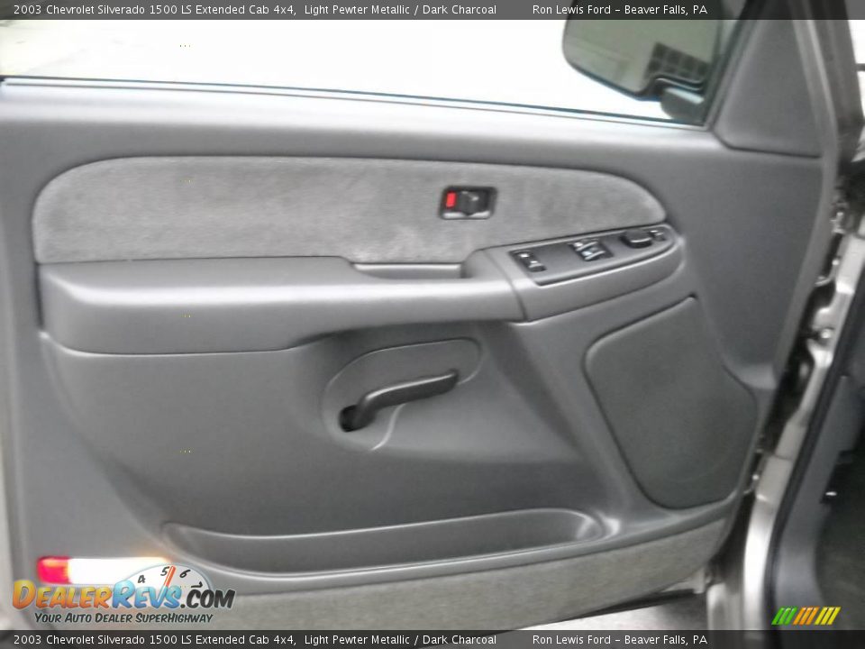 2003 Chevrolet Silverado 1500 LS Extended Cab 4x4 Light Pewter Metallic / Dark Charcoal Photo #6