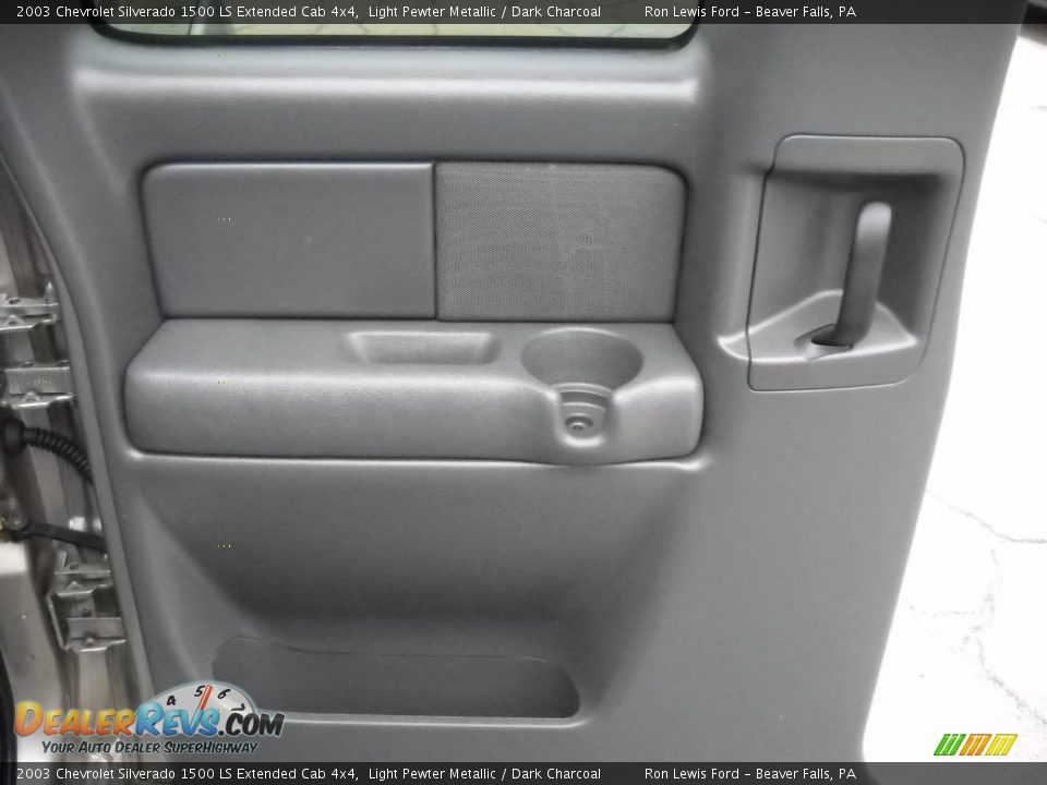 2003 Chevrolet Silverado 1500 LS Extended Cab 4x4 Light Pewter Metallic / Dark Charcoal Photo #10