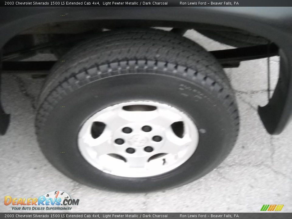2003 Chevrolet Silverado 1500 LS Extended Cab 4x4 Light Pewter Metallic / Dark Charcoal Photo #14