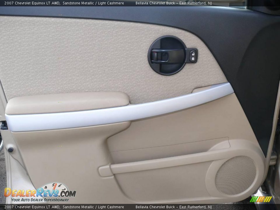 2007 Chevrolet Equinox LT AWD Sandstone Metallic / Light Cashmere Photo #6