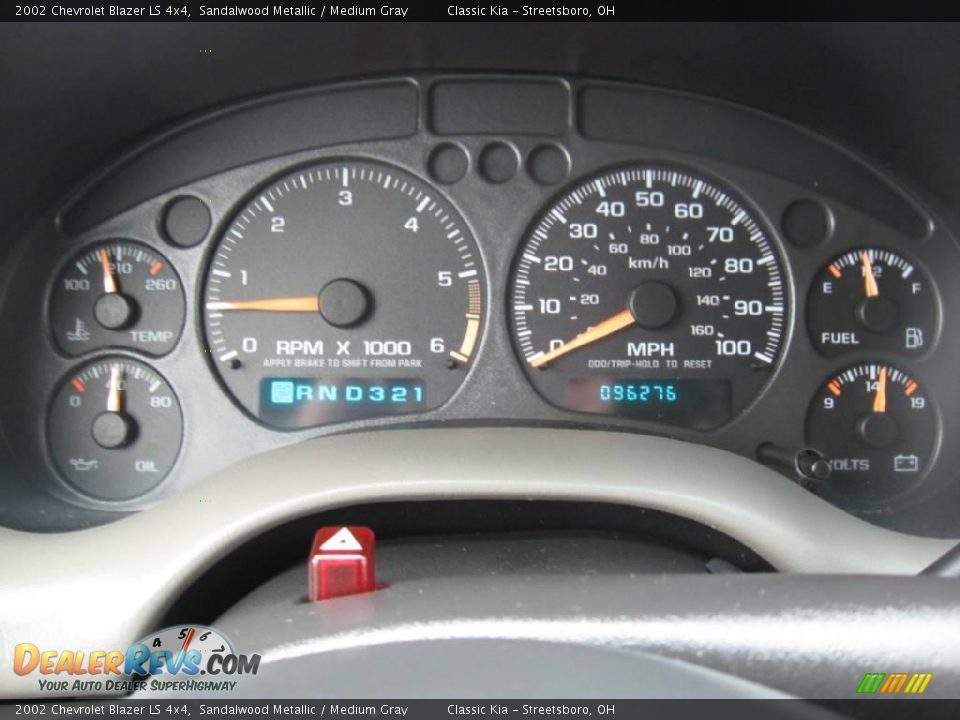 2002 Chevrolet Blazer LS 4x4 Sandalwood Metallic / Medium Gray Photo #27