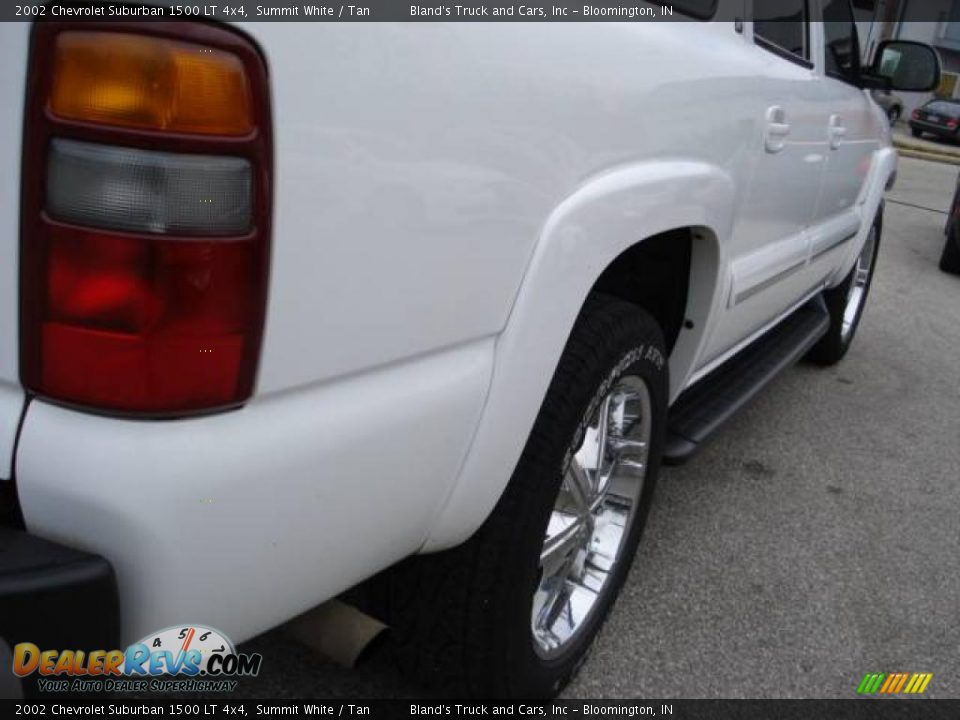 2002 Chevrolet Suburban 1500 LT 4x4 Summit White / Tan Photo #17