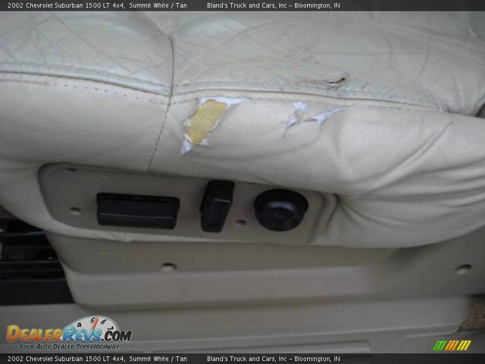 2002 Chevrolet Suburban 1500 LT 4x4 Summit White / Tan Photo #21