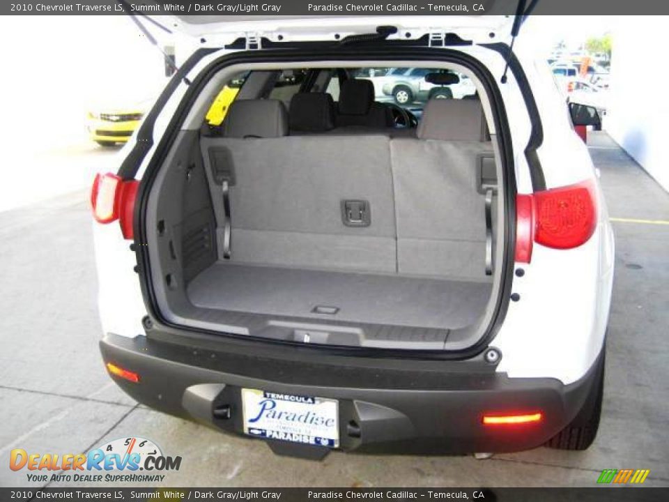 2010 Chevrolet Traverse LS Summit White / Dark Gray/Light Gray Photo #13