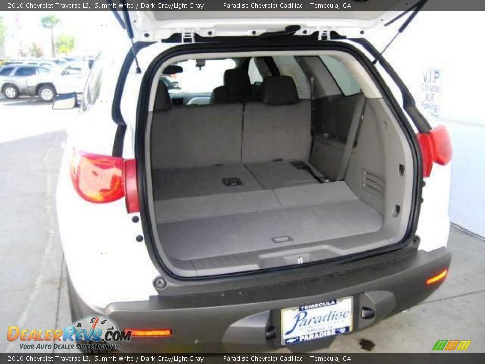 2010 Chevrolet Traverse LS Summit White / Dark Gray/Light Gray Photo #14