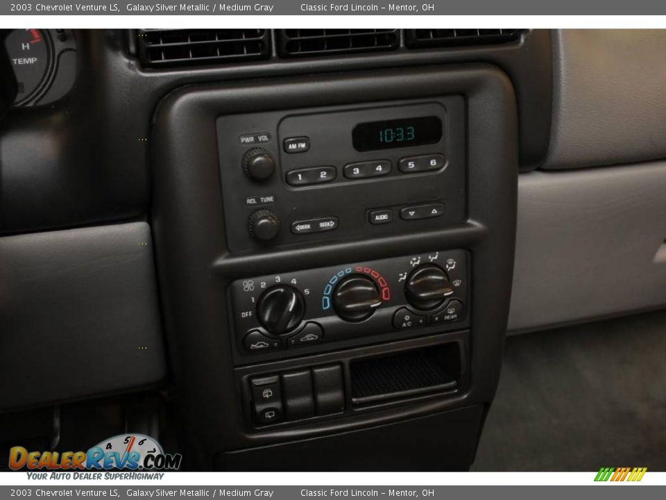 2003 Chevrolet Venture LS Galaxy Silver Metallic / Medium Gray Photo #11