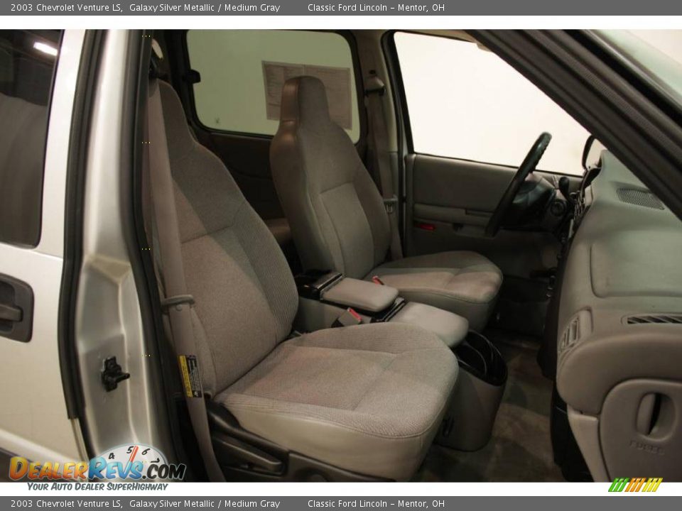 2003 Chevrolet Venture LS Galaxy Silver Metallic / Medium Gray Photo #12