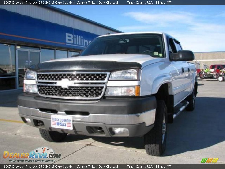 2005 Chevrolet Silverado 2500HD LS Crew Cab 4x4 Summit White / Dark Charcoal Photo #2