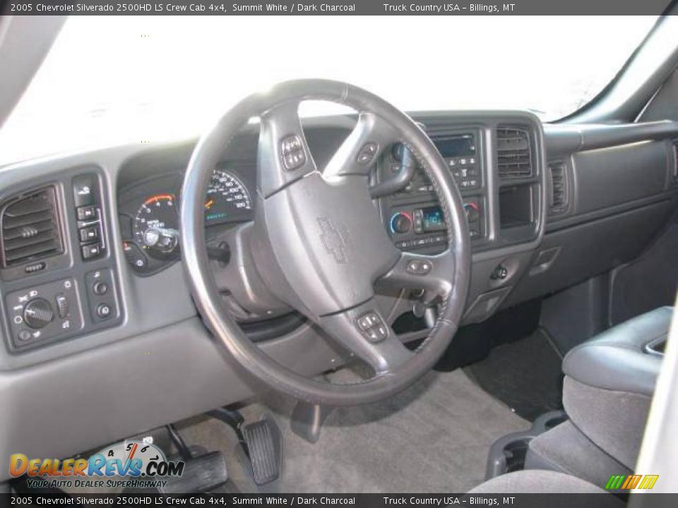 2005 Chevrolet Silverado 2500HD LS Crew Cab 4x4 Summit White / Dark Charcoal Photo #10