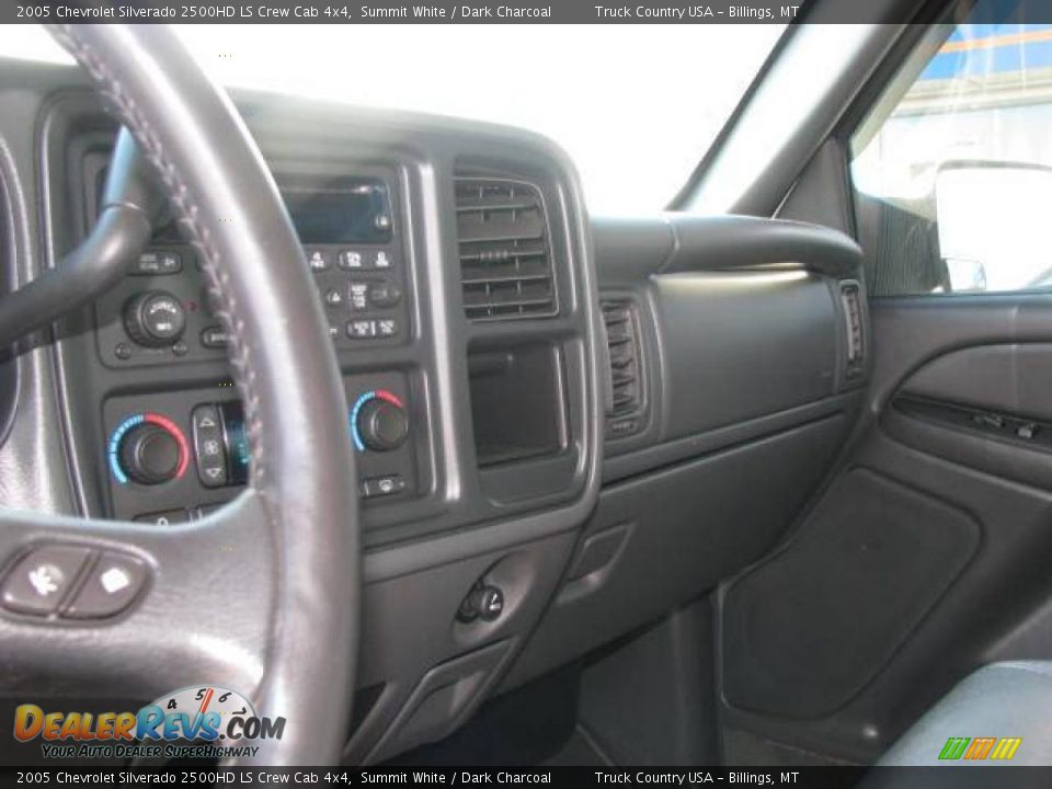 2005 Chevrolet Silverado 2500HD LS Crew Cab 4x4 Summit White / Dark Charcoal Photo #11