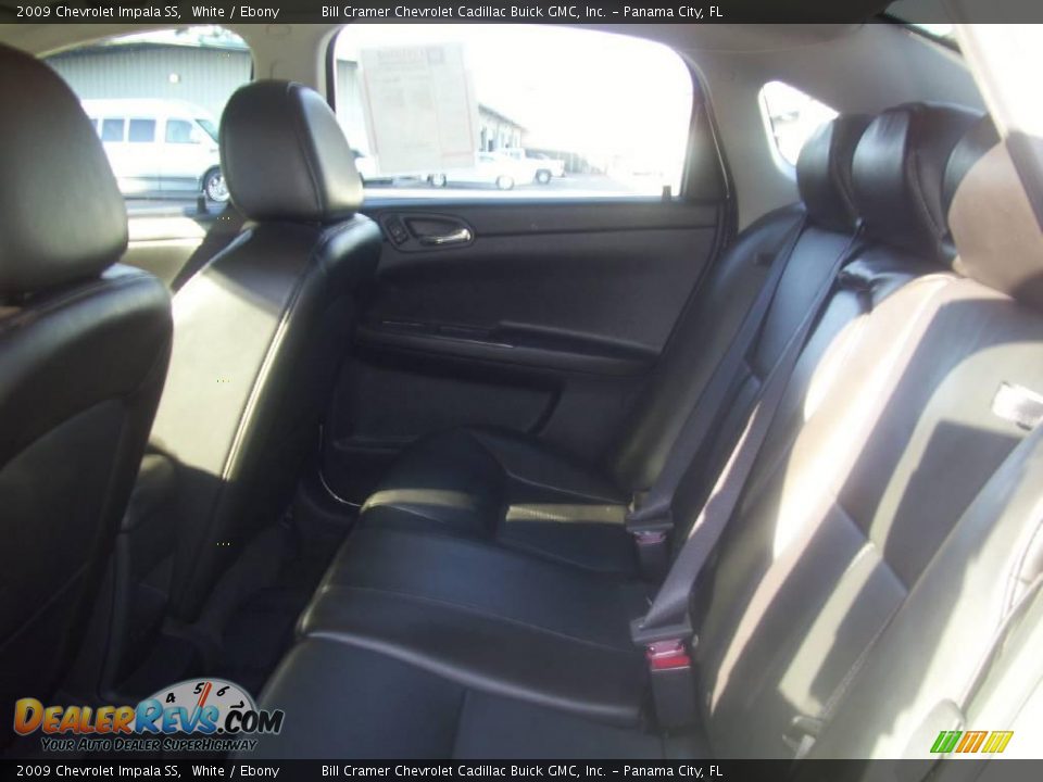 2009 Chevrolet Impala SS White / Ebony Photo #5