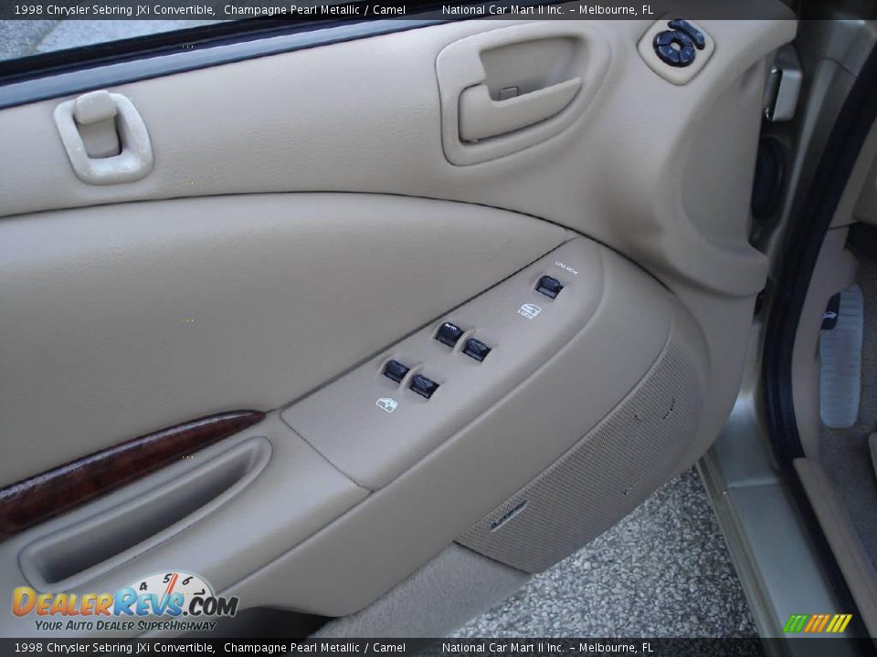 1998 Chrysler Sebring JXi Convertible Champagne Pearl Metallic / Camel Photo #10