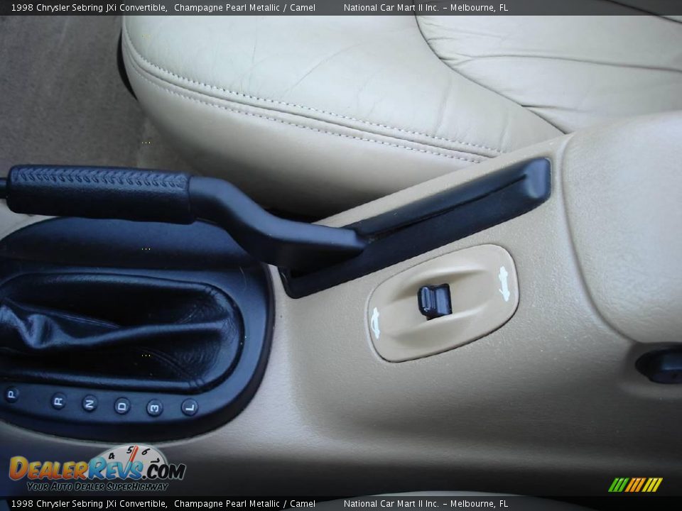 1998 Chrysler Sebring JXi Convertible Champagne Pearl Metallic / Camel Photo #14