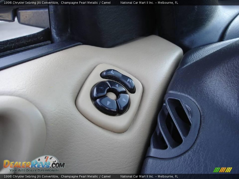 1998 Chrysler Sebring JXi Convertible Champagne Pearl Metallic / Camel Photo #17