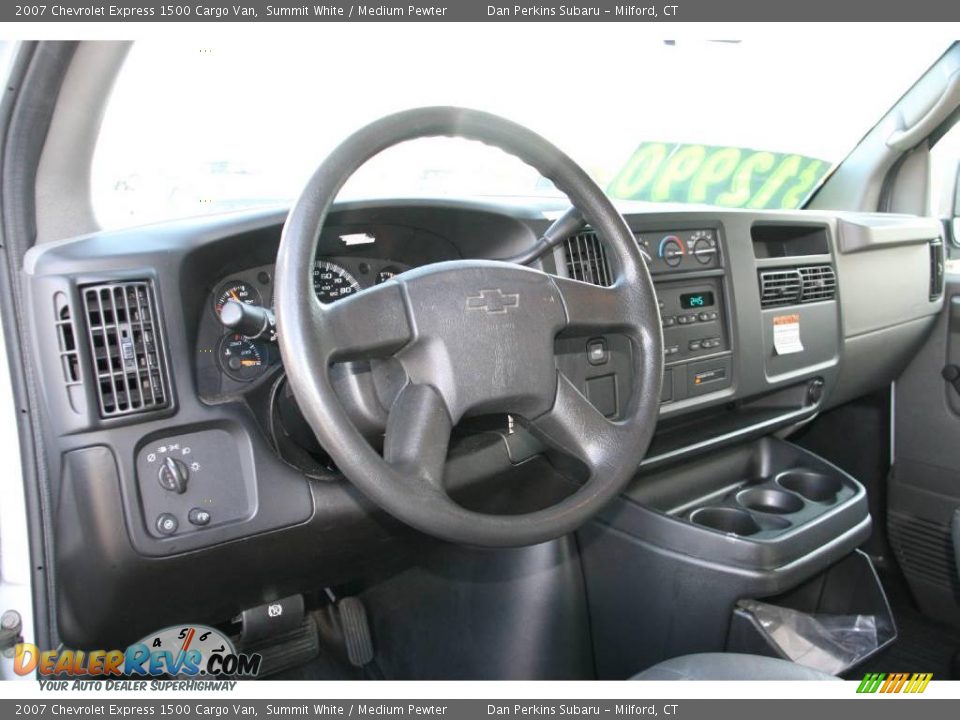 2007 Chevrolet Express 1500 Cargo Van Summit White / Medium Pewter Photo #10