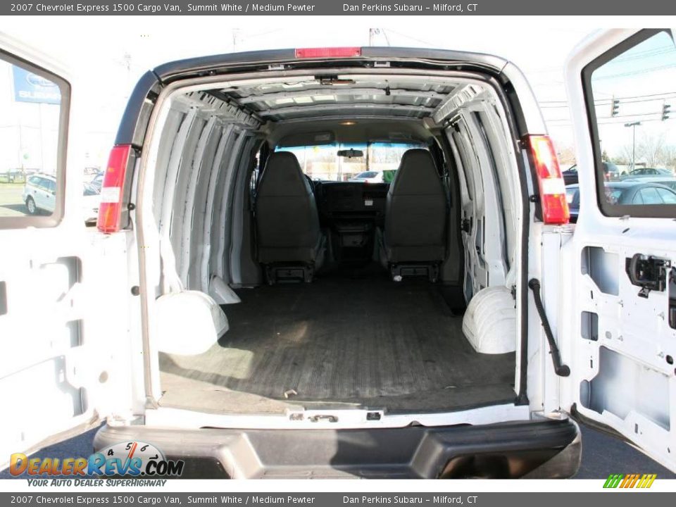 2007 Chevrolet Express 1500 Cargo Van Summit White / Medium Pewter Photo #19