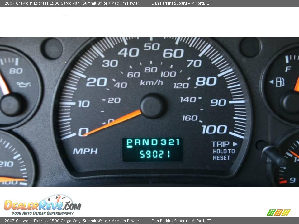 2007 Chevrolet Express 1500 Cargo Van Summit White / Medium Pewter Photo #24