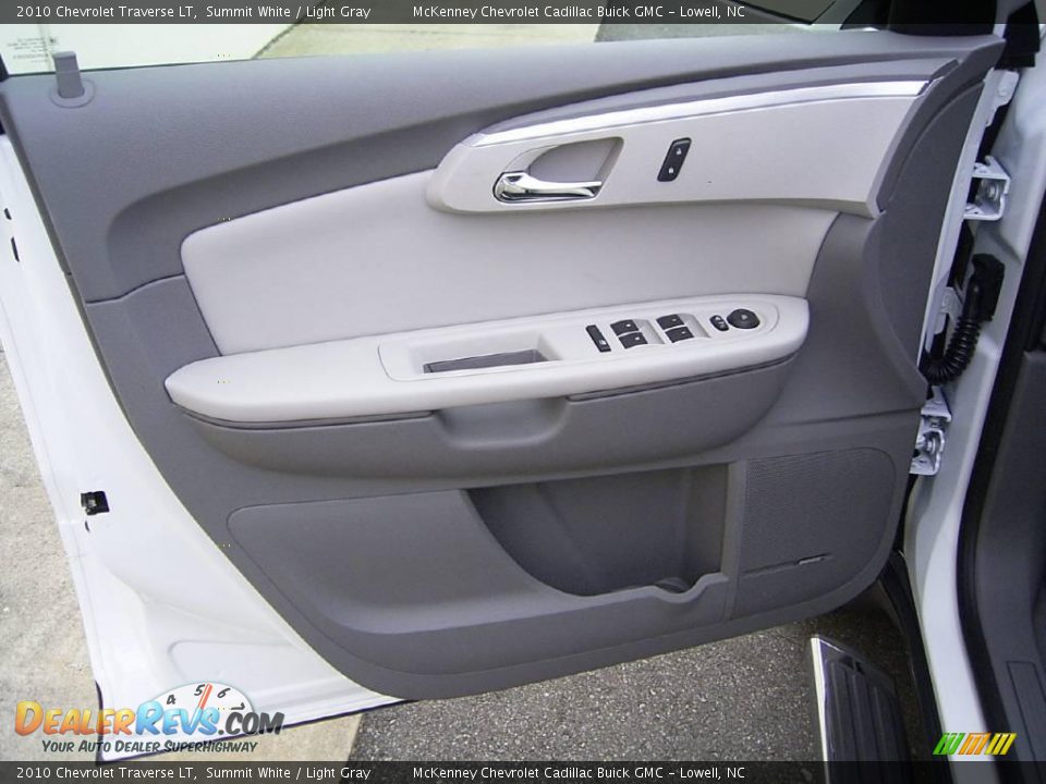 2010 Chevrolet Traverse LT Summit White / Light Gray Photo #7