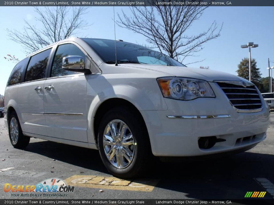2010 Chrysler Town & Country Limited Stone White / Medium Slate Gray/Light Shale Photo #4