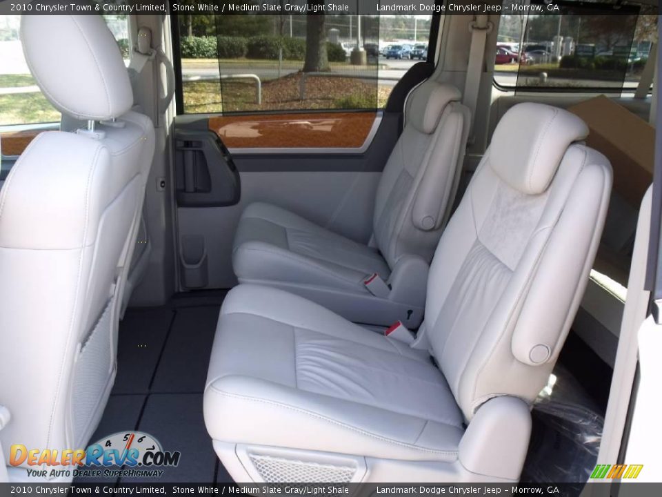 2010 Chrysler Town & Country Limited Stone White / Medium Slate Gray/Light Shale Photo #7