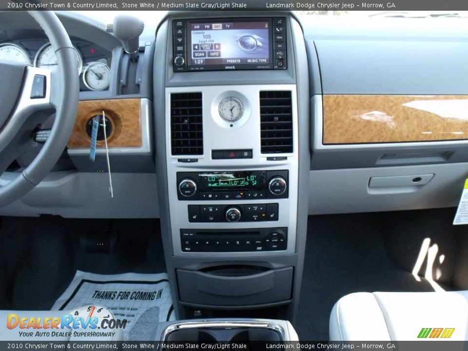2010 Chrysler Town & Country Limited Stone White / Medium Slate Gray/Light Shale Photo #11