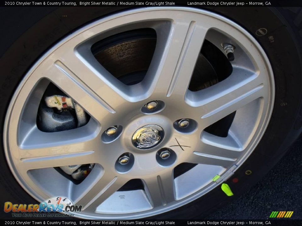 2010 Chrysler Town & Country Touring Bright Silver Metallic / Medium Slate Gray/Light Shale Photo #5