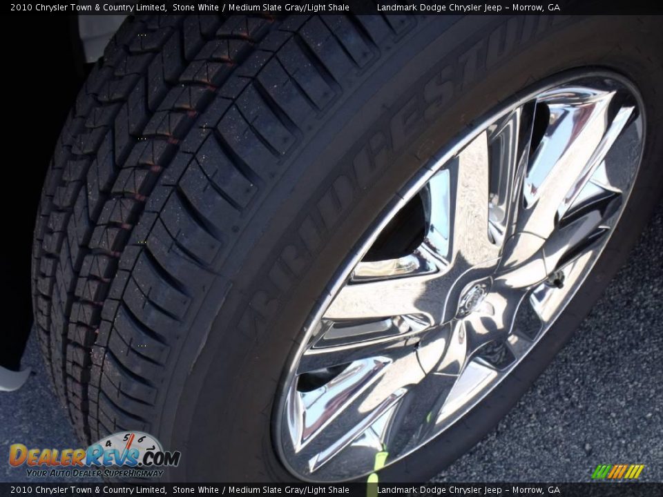 2010 Chrysler Town & Country Limited Stone White / Medium Slate Gray/Light Shale Photo #14