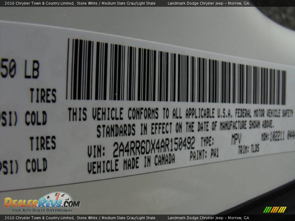 2010 Chrysler Town & Country Limited Stone White / Medium Slate Gray/Light Shale Photo #15