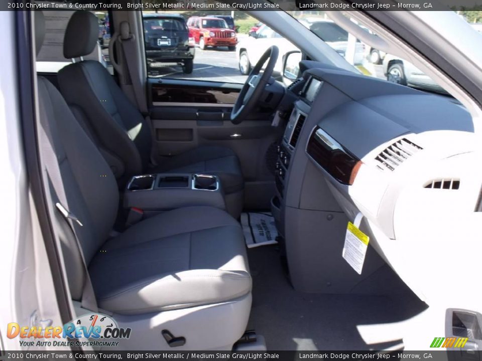 2010 Chrysler Town & Country Touring Bright Silver Metallic / Medium Slate Gray/Light Shale Photo #10