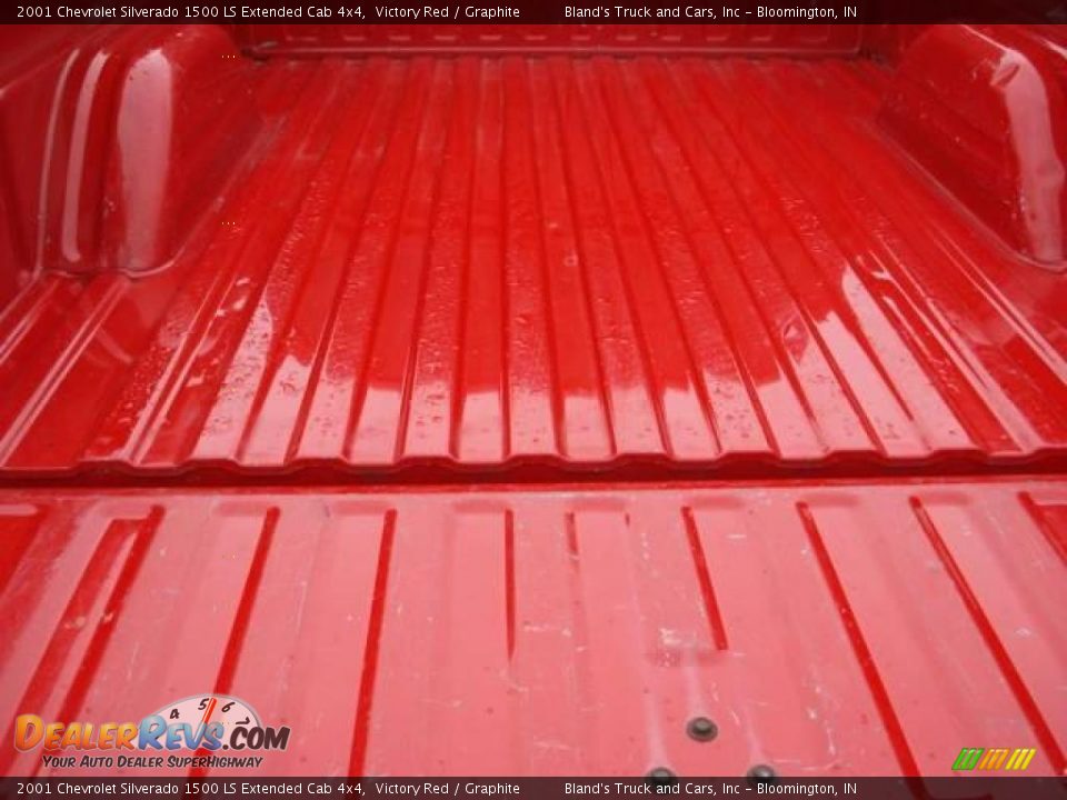 2001 Chevrolet Silverado 1500 LS Extended Cab 4x4 Victory Red / Graphite Photo #8