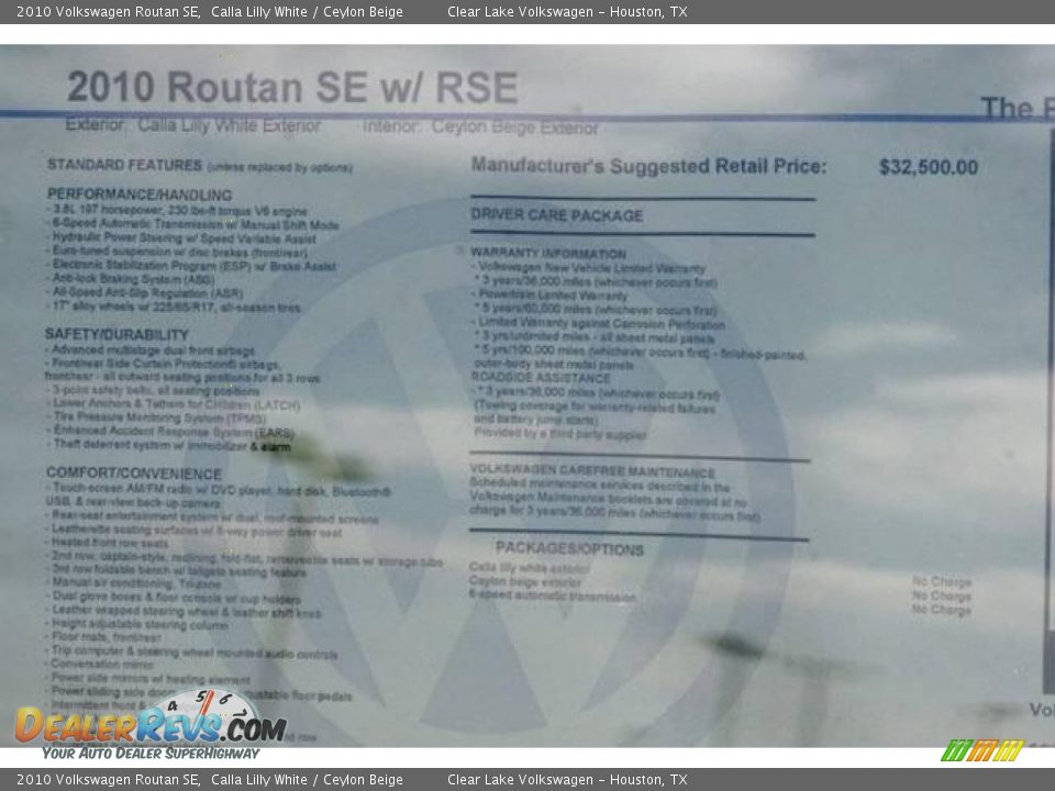 2010 Volkswagen Routan SE Calla Lilly White / Ceylon Beige Photo #22