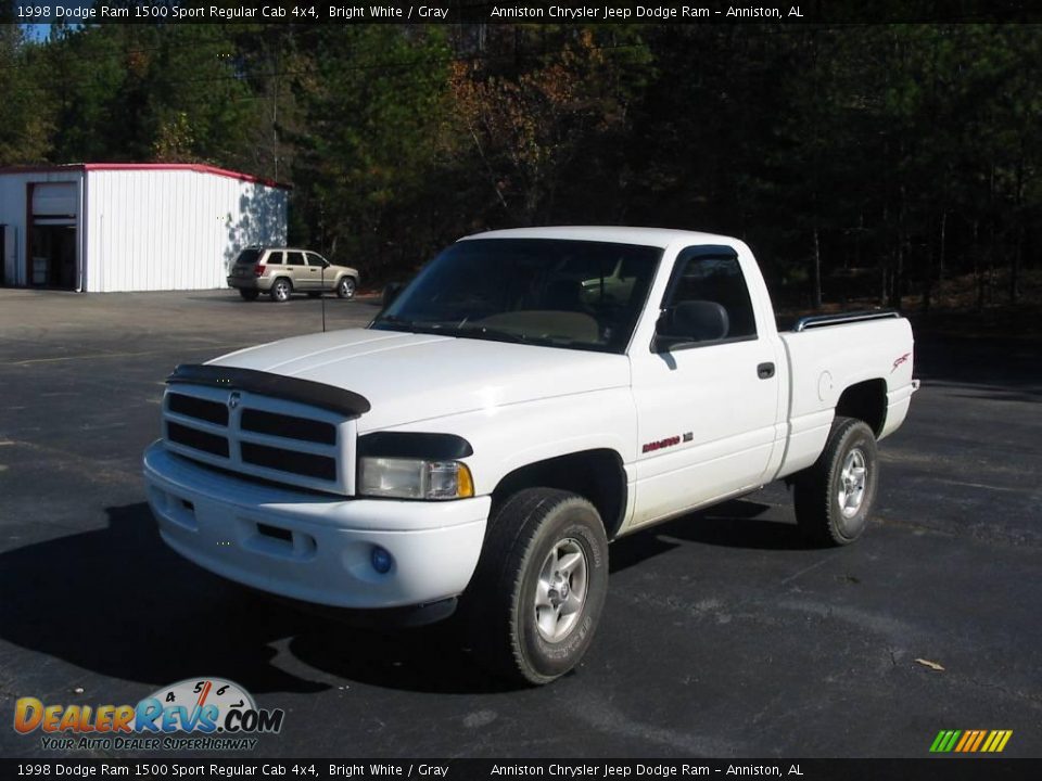 1998 Dodge Ram 1500 Sport Regular Cab 4x4 Bright White / Gray Photo #1