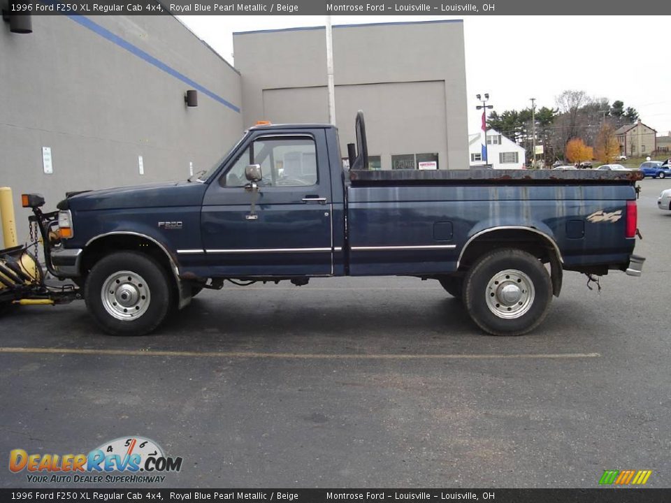1996 Ford F250 XL Regular Cab 4x4 Royal Blue Pearl Metallic / Beige Photo #3