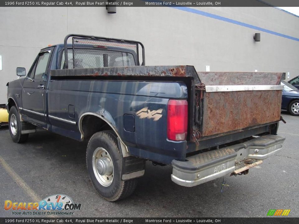 1996 Ford F250 XL Regular Cab 4x4 Royal Blue Pearl Metallic / Beige Photo #4
