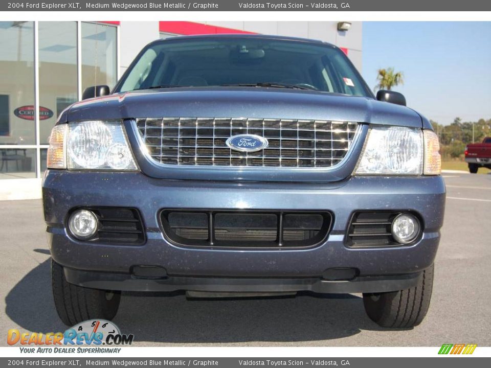 2004 Ford Explorer XLT Medium Wedgewood Blue Metallic / Graphite Photo #2