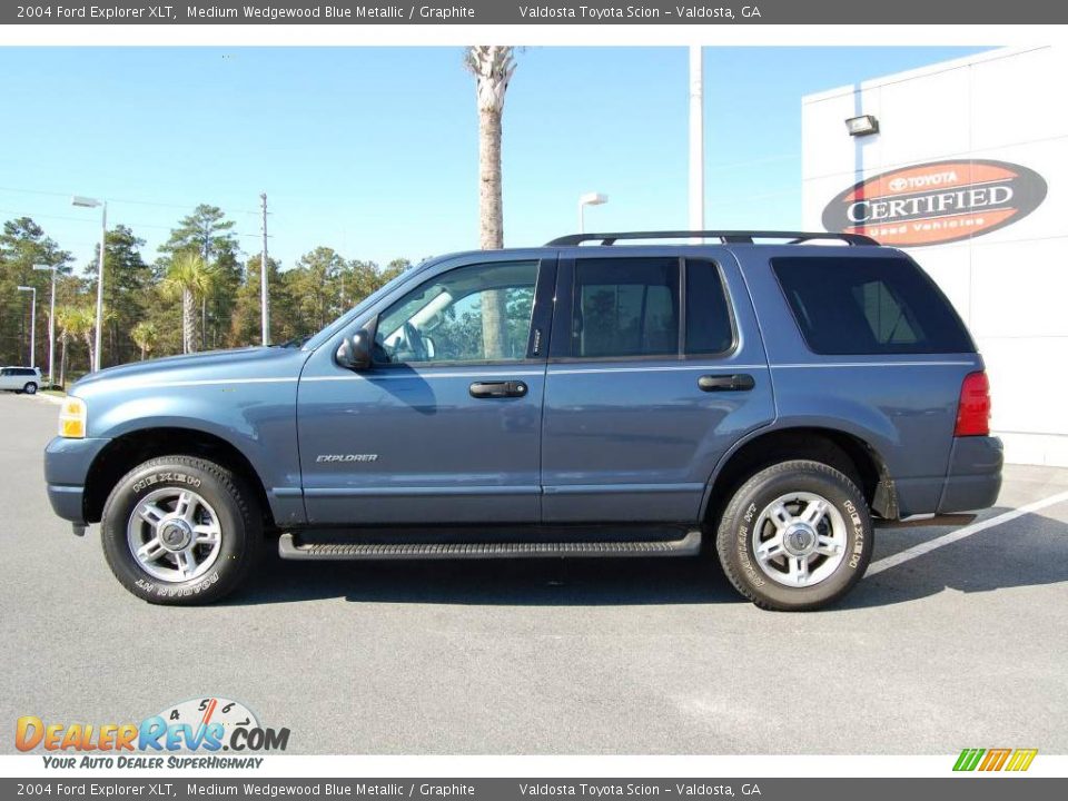 2004 Ford Explorer XLT Medium Wedgewood Blue Metallic / Graphite Photo #4