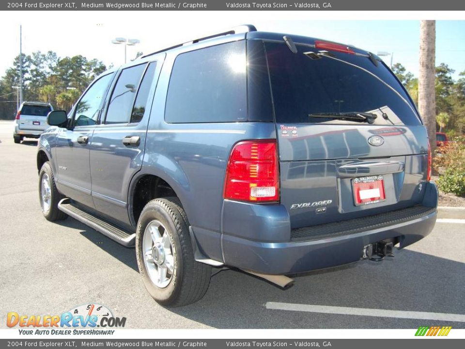 2004 Ford Explorer XLT Medium Wedgewood Blue Metallic / Graphite Photo #5