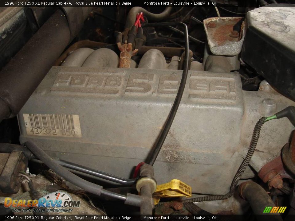 1996 Ford F250 XL Regular Cab 4x4 Royal Blue Pearl Metallic / Beige Photo #36