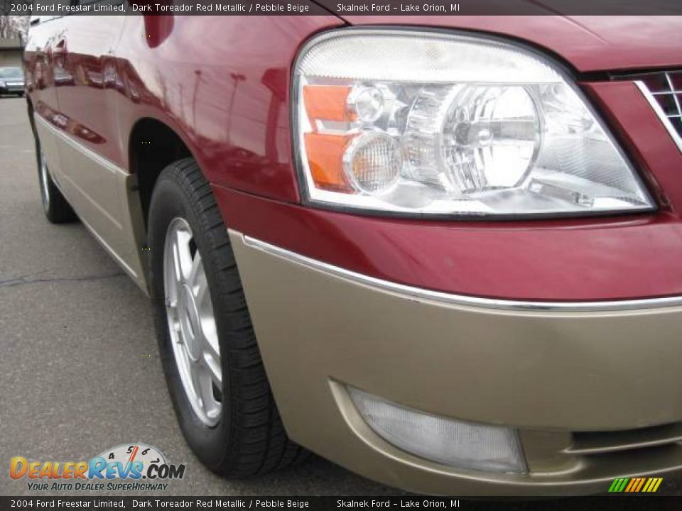 2004 Ford Freestar Limited Dark Toreador Red Metallic / Pebble Beige Photo #17