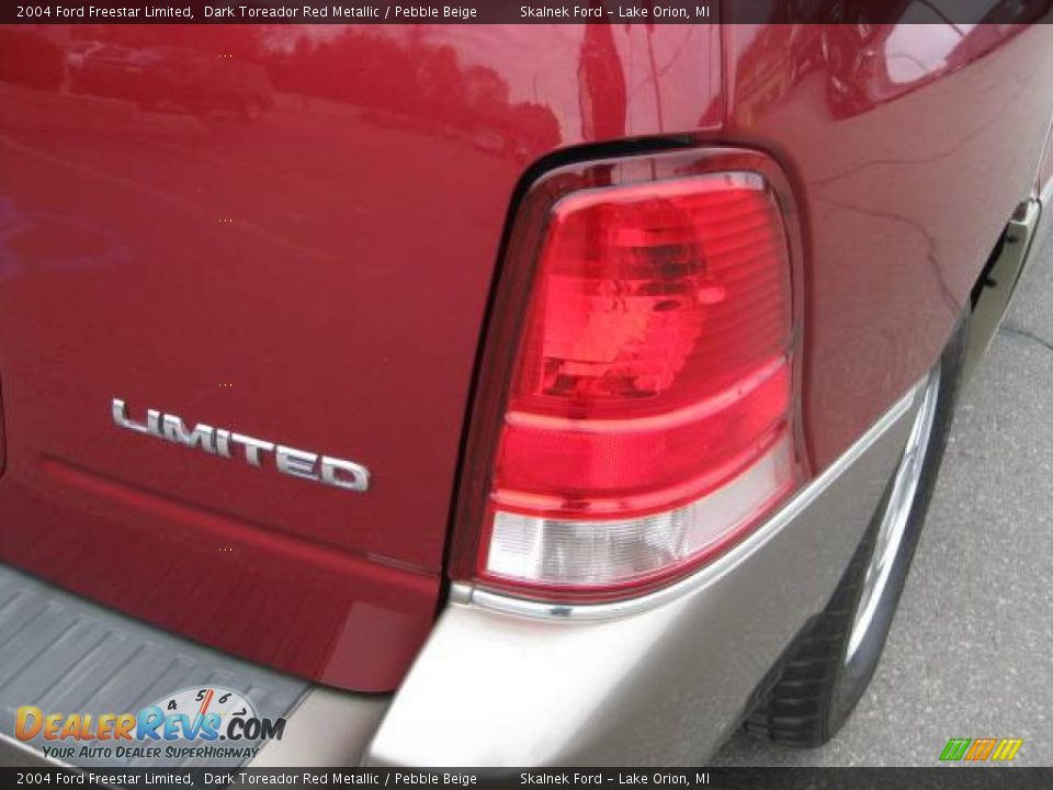 2004 Ford Freestar Limited Dark Toreador Red Metallic / Pebble Beige Photo #22