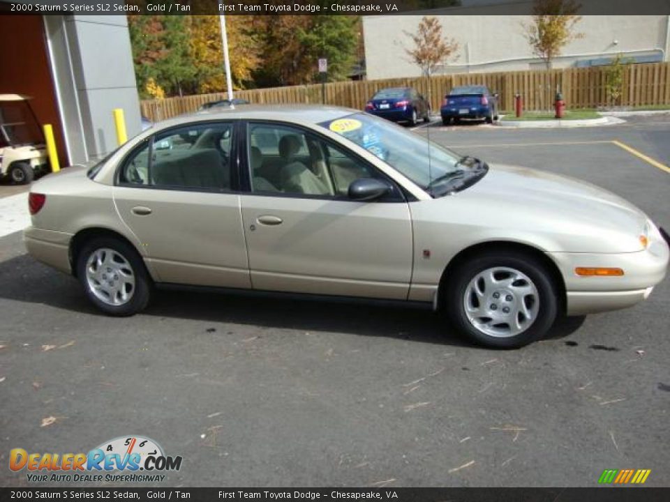 2000 Saturn S Series SL2 Sedan Gold / Tan Photo #6