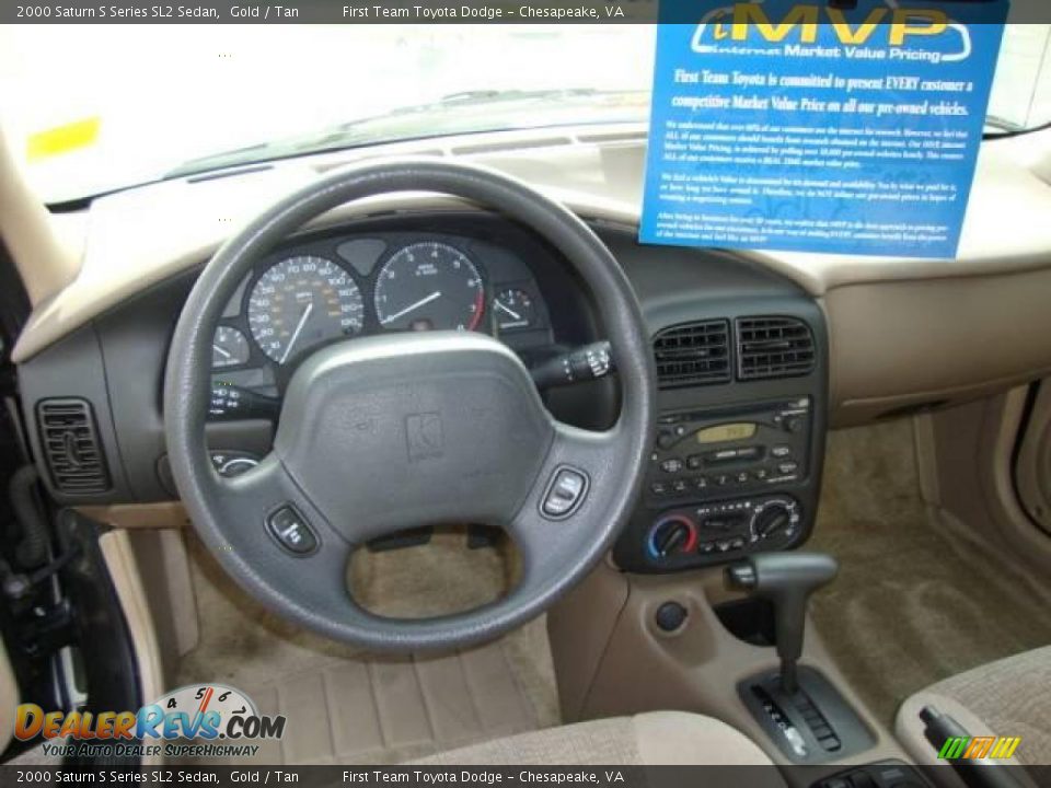 2000 Saturn S Series SL2 Sedan Gold / Tan Photo #11