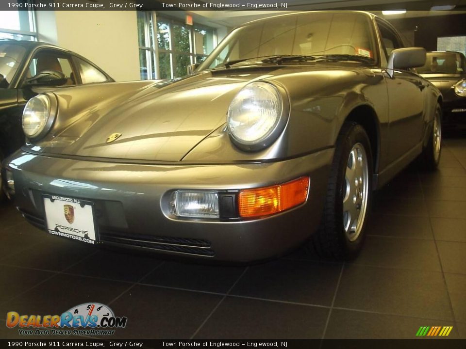 1990 Porsche 911 Carrera Coupe Grey / Grey Photo #4