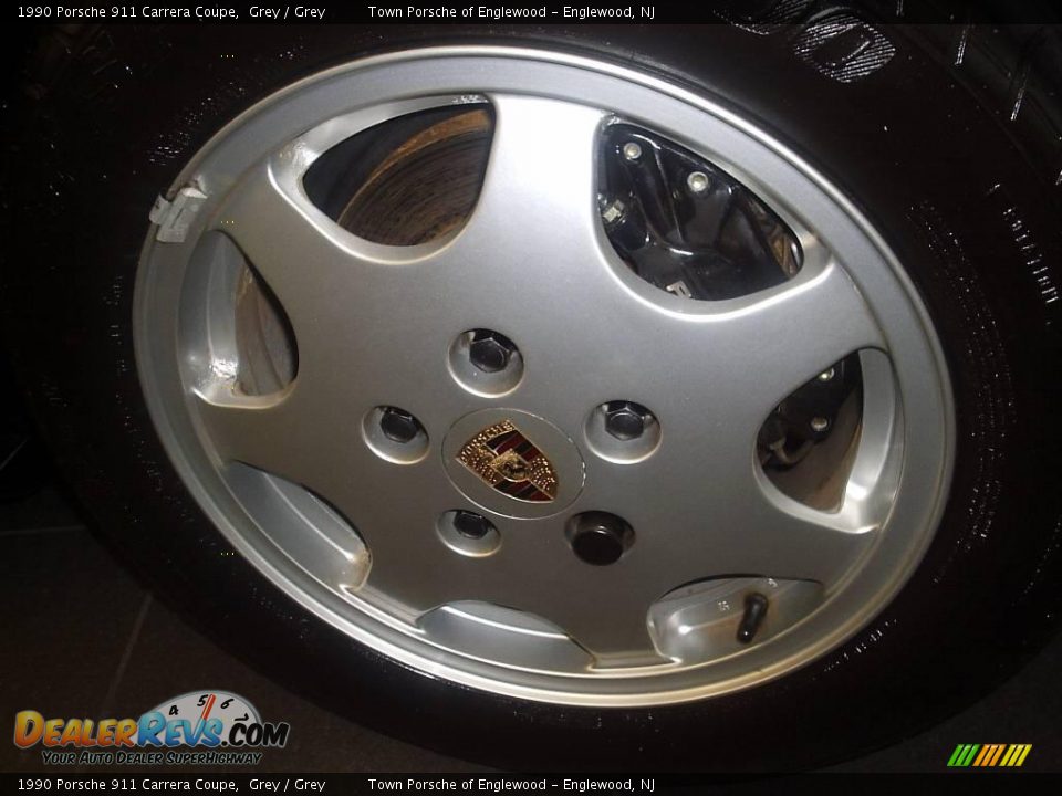 1990 Porsche 911 Carrera Coupe Grey / Grey Photo #12