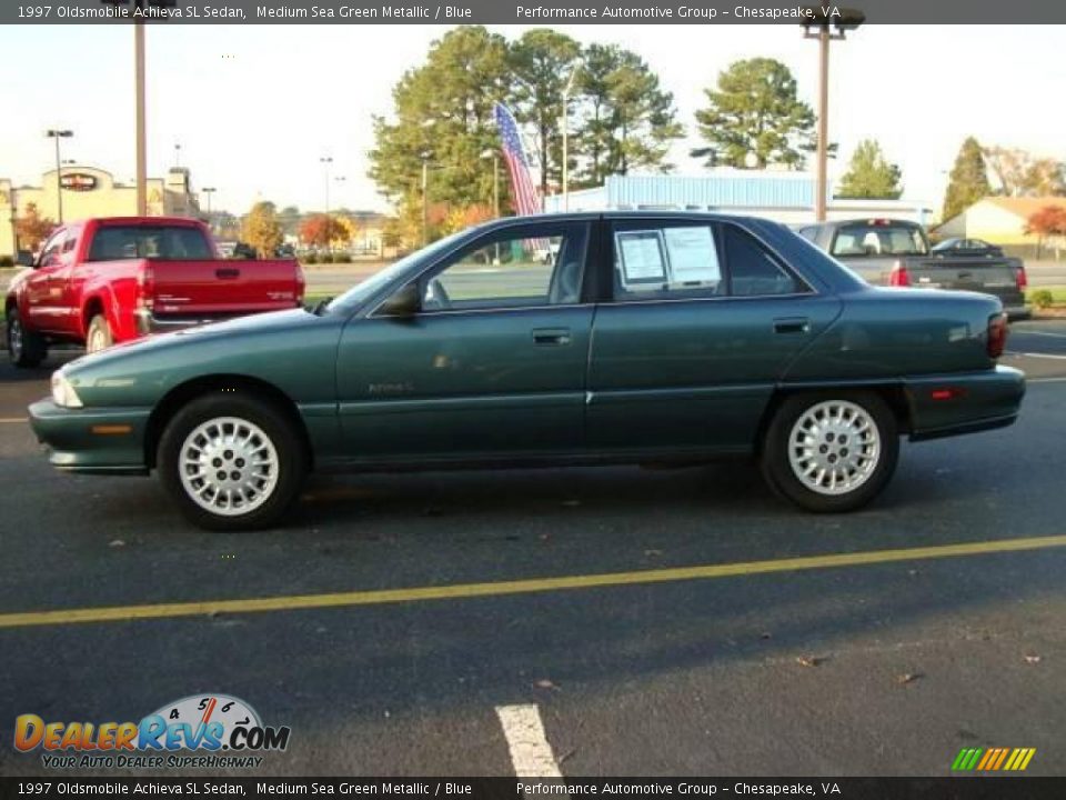1997 Oldsmobile Achieva SL Sedan Medium Sea Green Metallic / Blue Photo #3