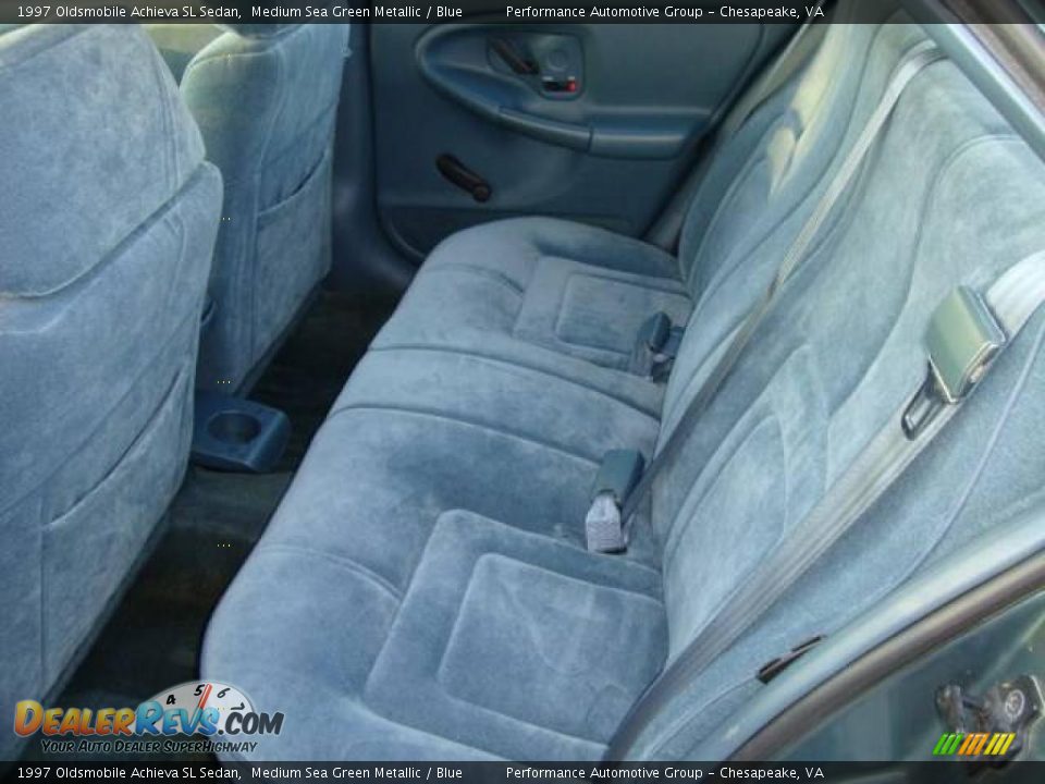 1997 Oldsmobile Achieva SL Sedan Medium Sea Green Metallic / Blue Photo #10